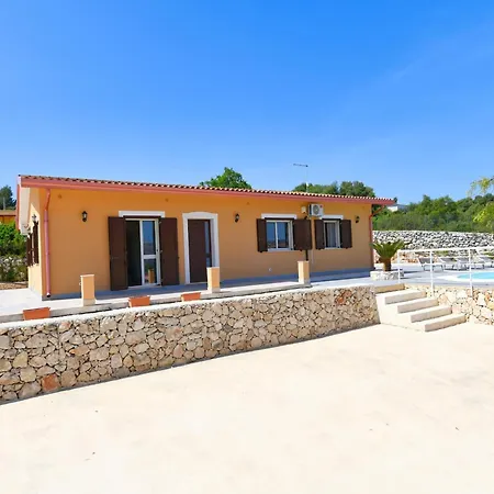 8-person With Private Pool In Сasa de vacaciones *
