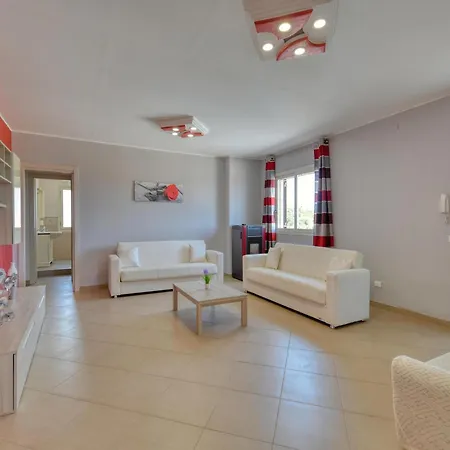 8-person With Private Pool In Casa vacanze