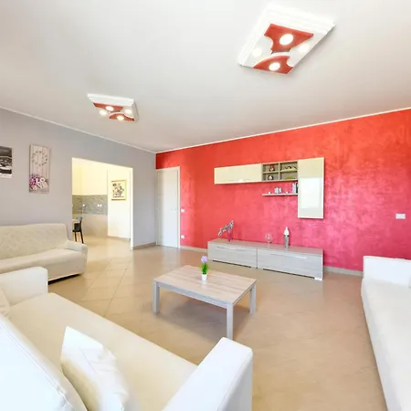 Сasa de vacaciones 8-person With Private Pool In Floridia