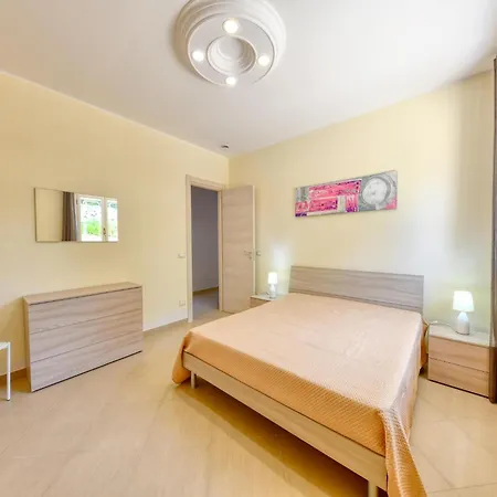 Casa vacanze 8-person With Private Pool In Floridia